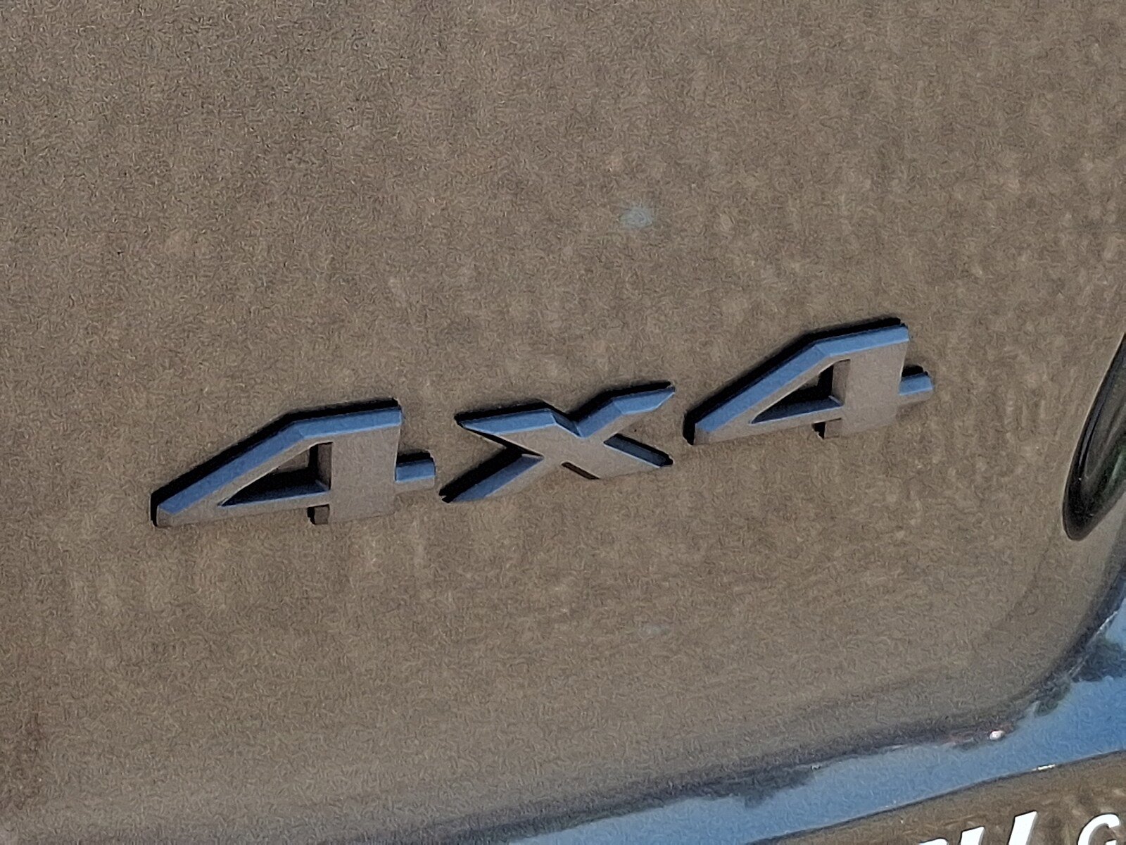 Used 2020 Jeep Cherokee Trailhawk w/ Cold Weather Group AWD/4WD image 32