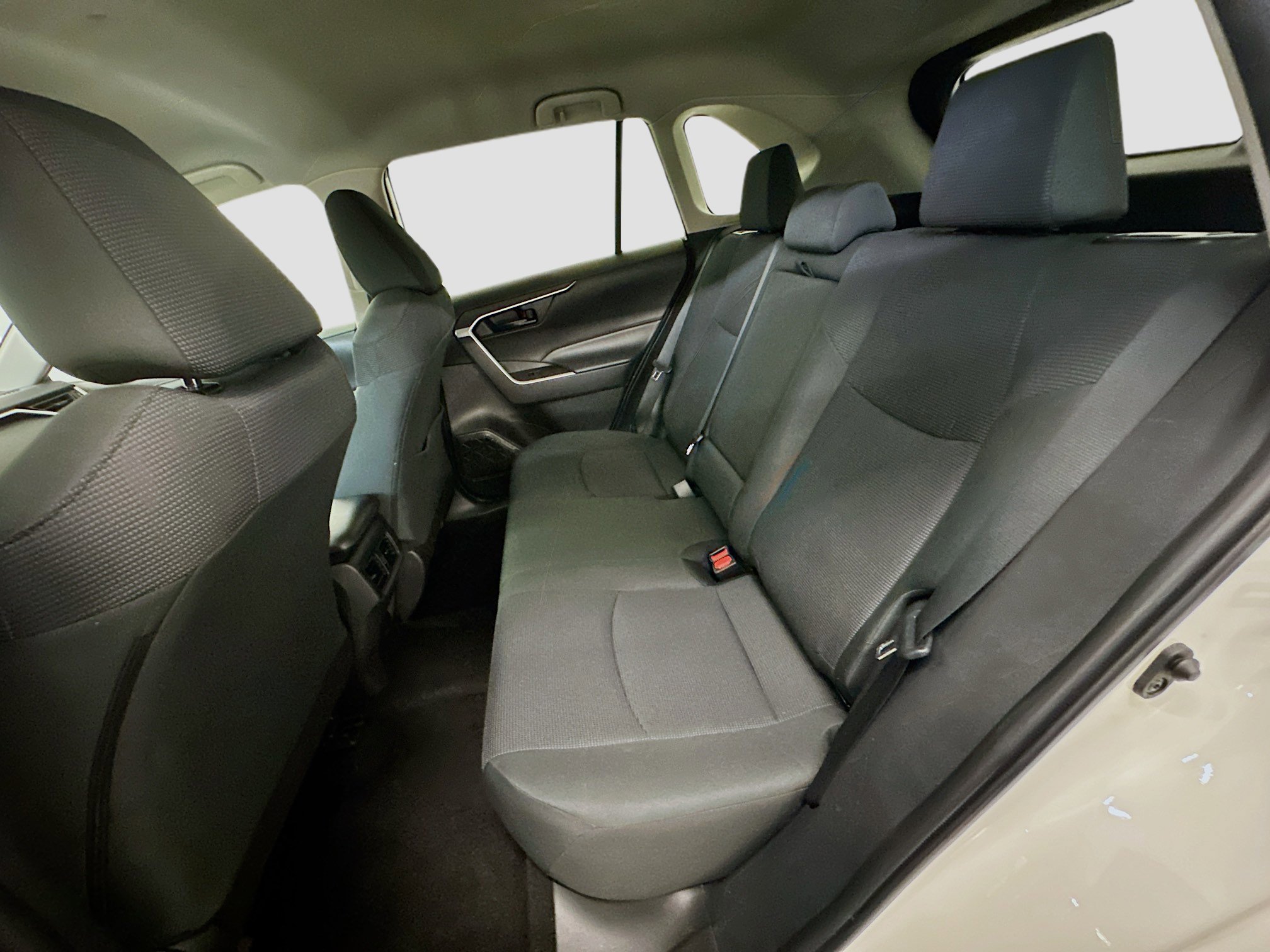 Used 2024 Toyota RAV4 LE image 29