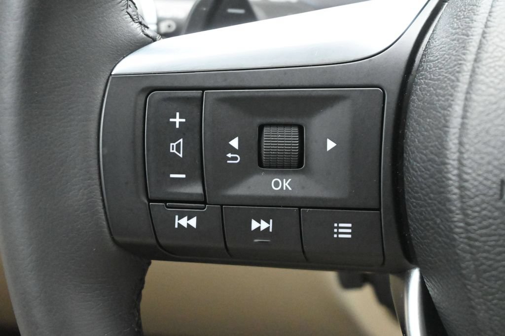Used 2023 INFINITI QX60 Luxe w/ Cargo Package FWD image 7