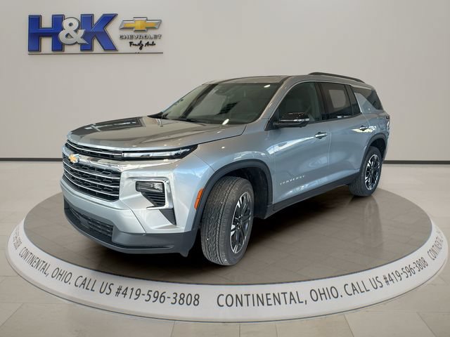 New 2027 Chevrolet Traverse LT w/ Sun and Wheel Package FWD image 3