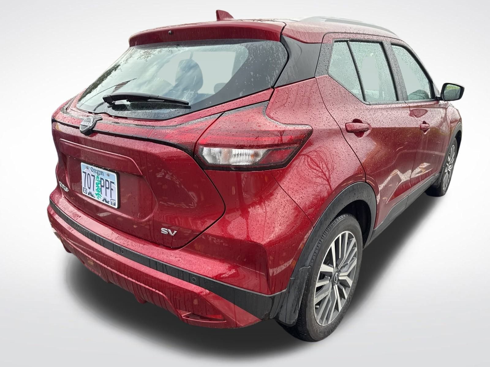 Used 2023 Nissan Kicks SV image 6