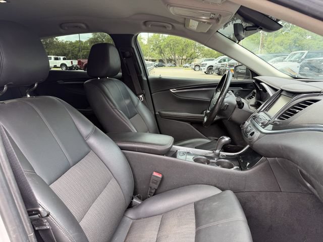 Used 2018 Chevrolet Impala LT FWD image 12