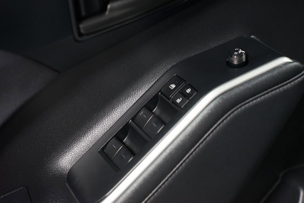 Certified 2024 Toyota Highlander LE image 32