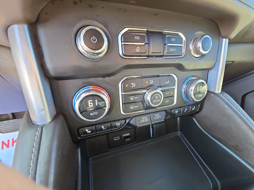 Used 2023 GMC Yukon SLT w/ SLT Premium Package image 25