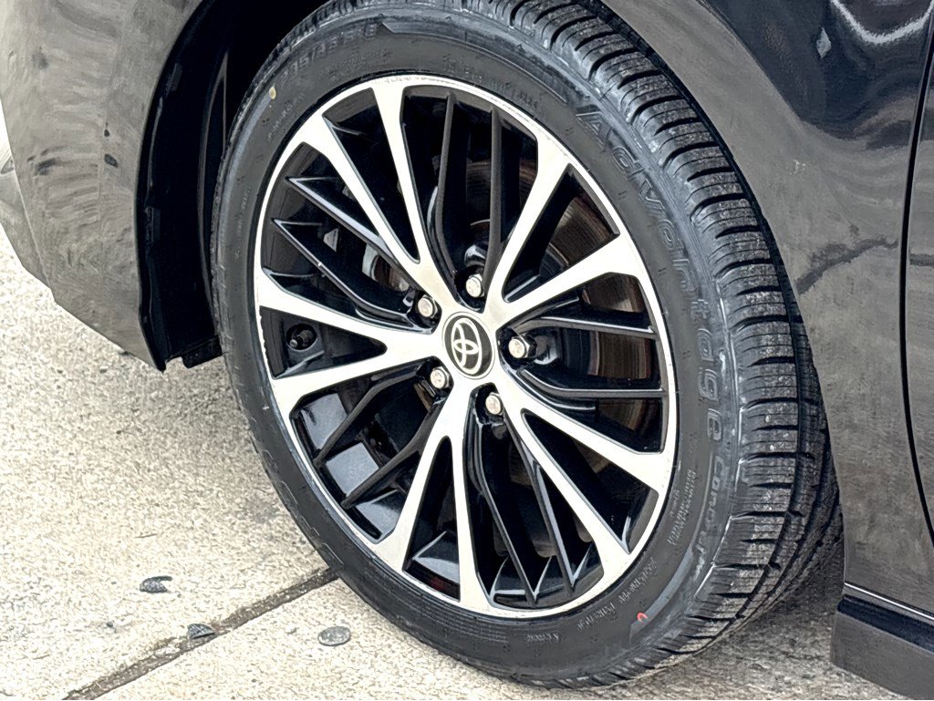 Used 2020 Toyota Camry SE image 17