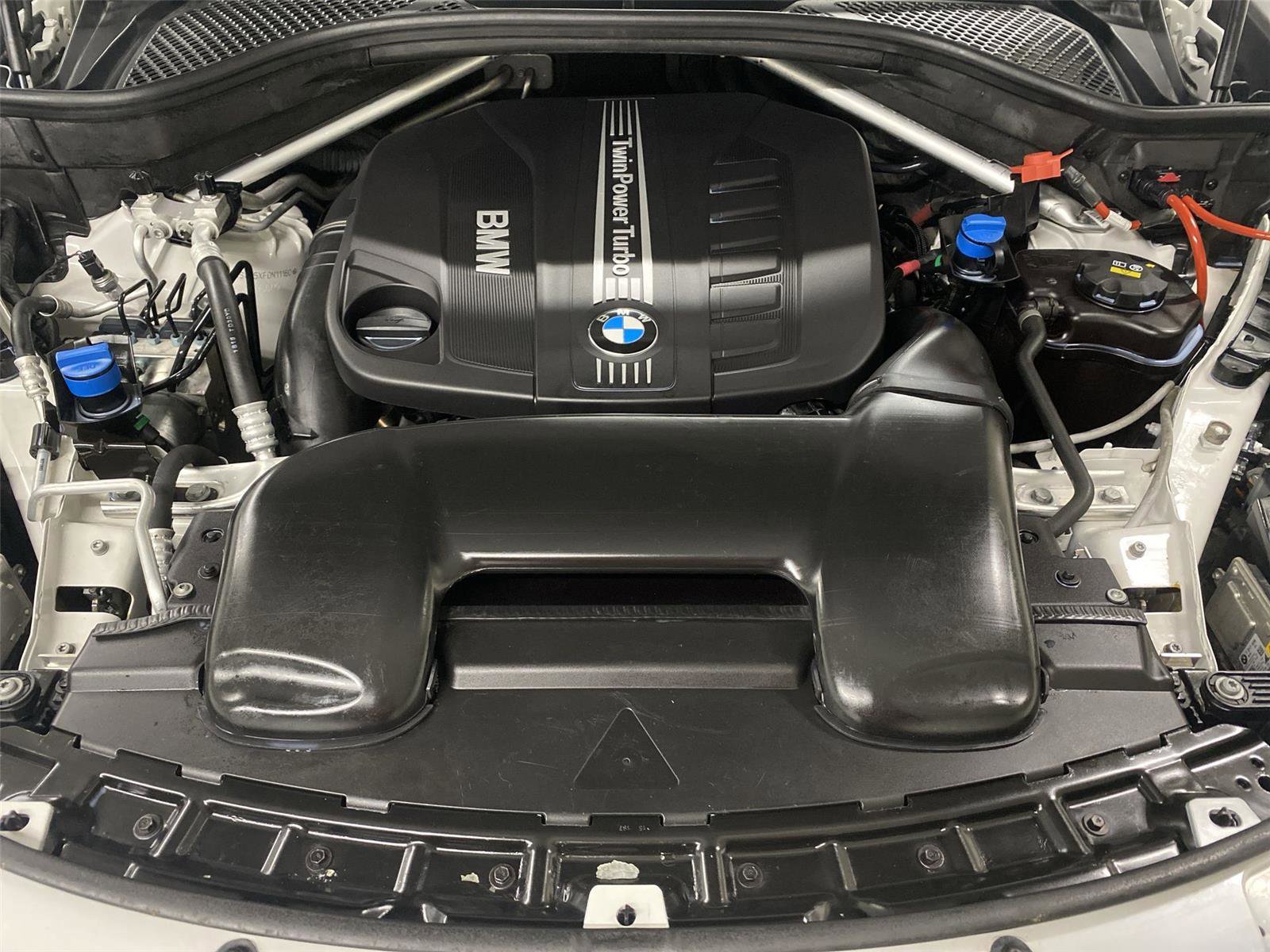 Used 2015 BMW X5 xDrive35d image 22