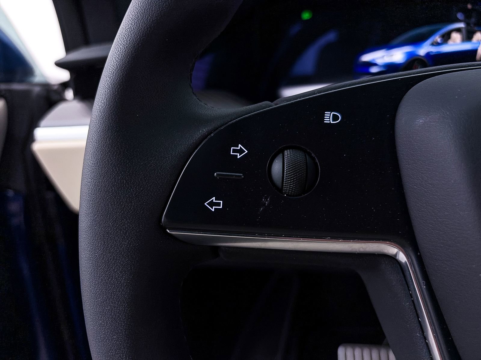 Used 2023 Tesla Model X Plaid image 27