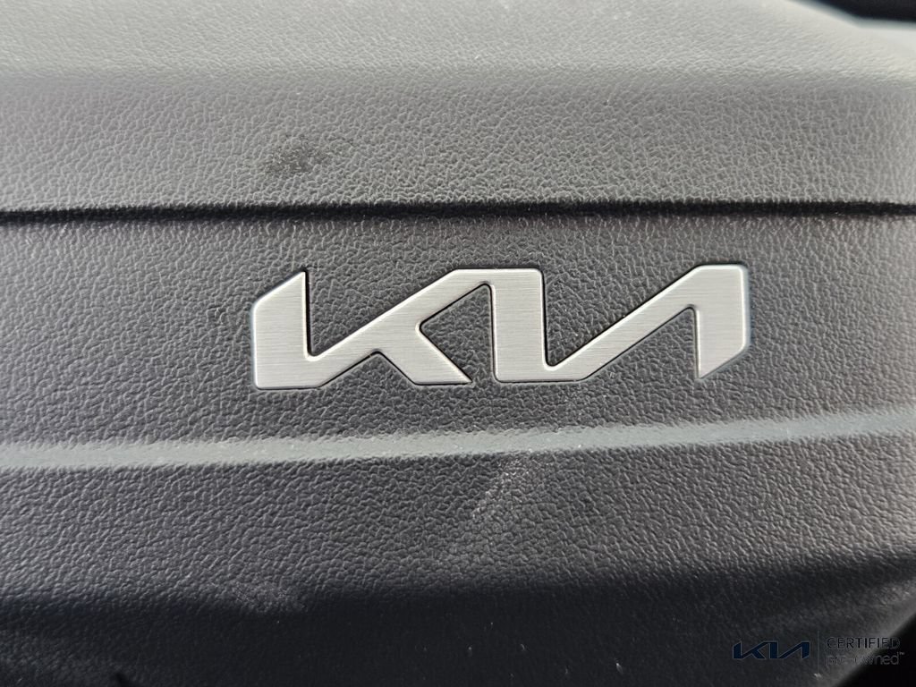 Certified 2026 Kia Sorento LX FWD image 28