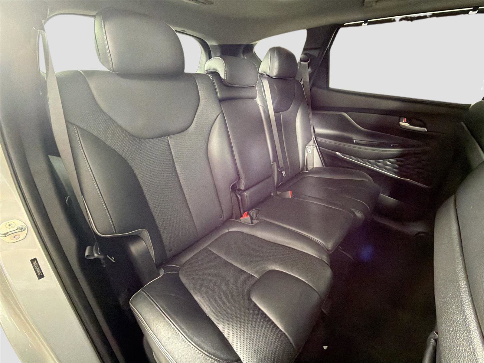 Used 2022 Hyundai Santa Fe SEL w/ Convenience + Premium Package FWD image 25