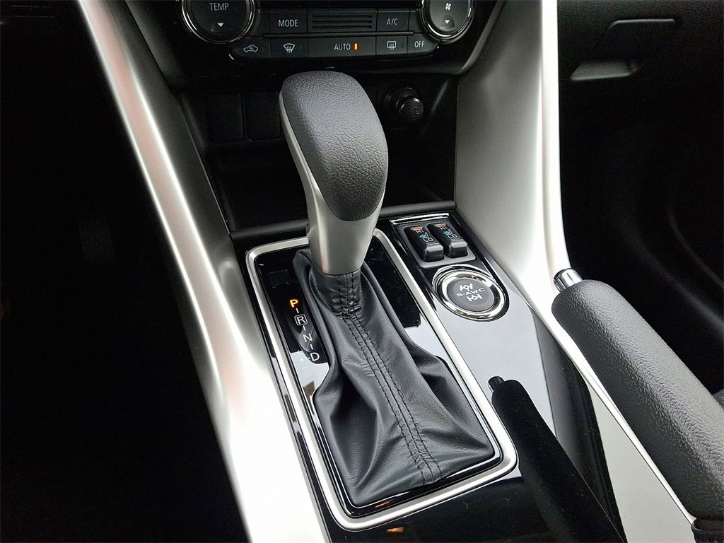 New 2026 Mitsubishi Eclipse Cross LE image 7