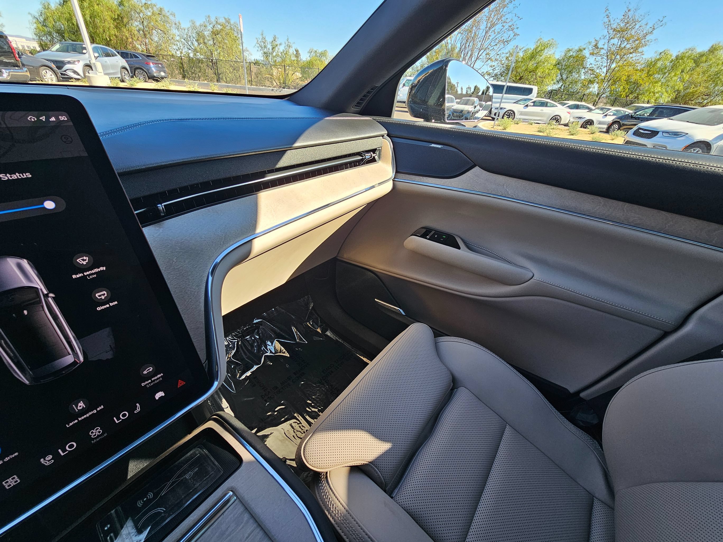 Used 2025 Volvo EX90 Ultra w/ Protection Package Premier AWD/4WD image 68