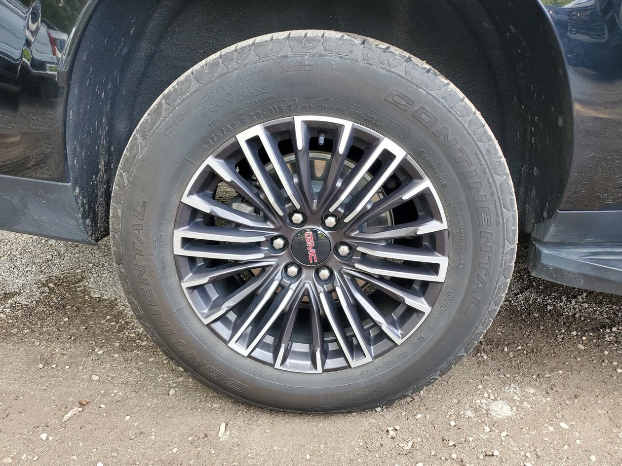 Used 2025 GMC Yukon XL Elevation RWD image 5