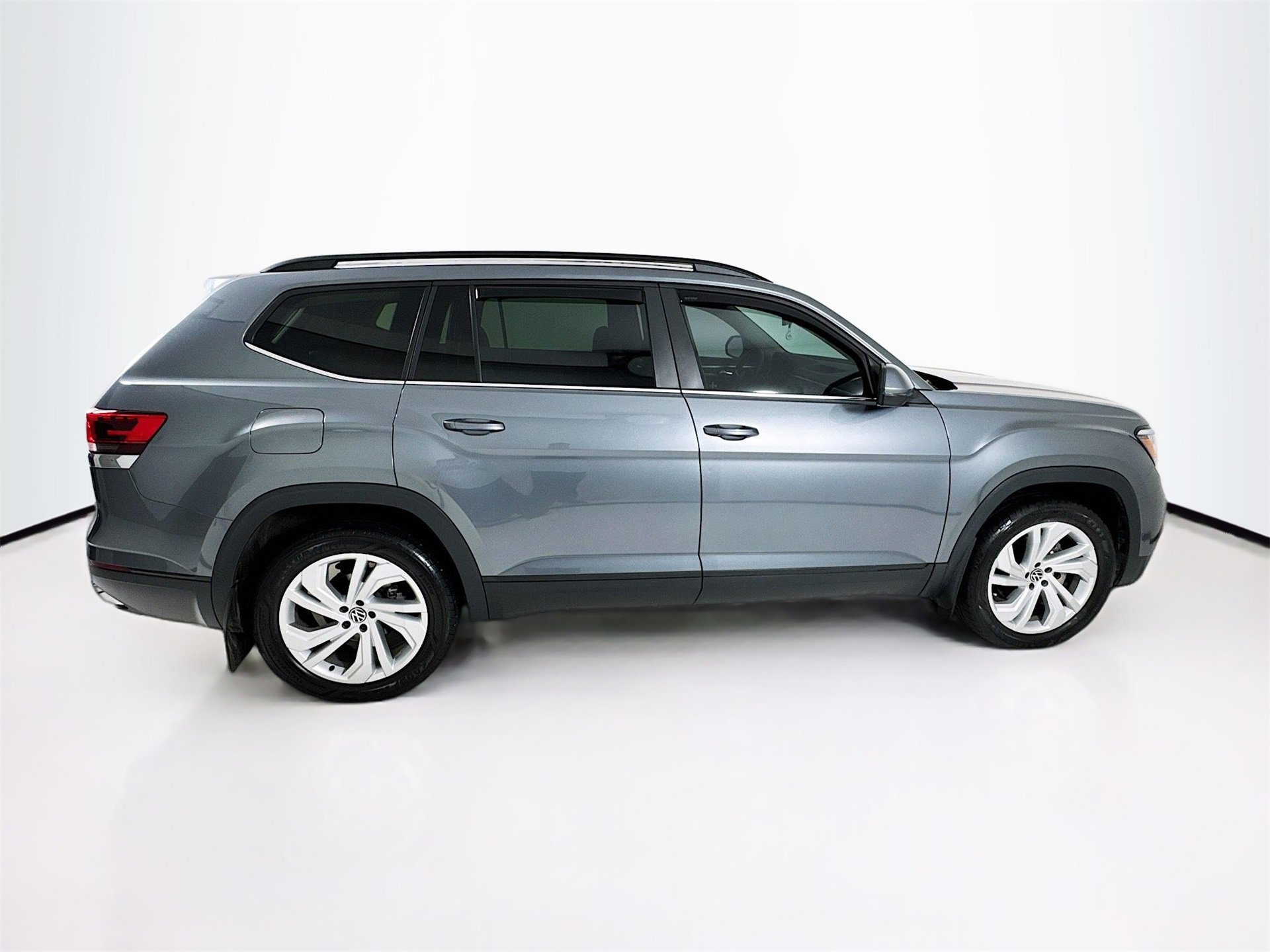 Used 2023 Volkswagen Atlas SE image 9