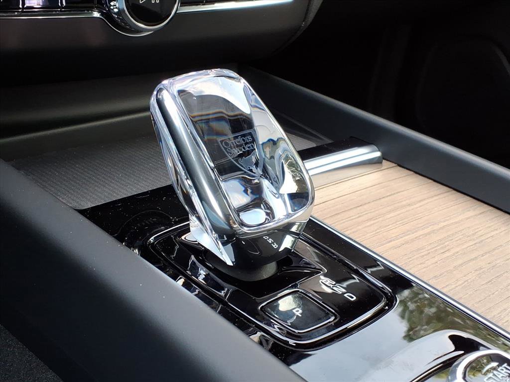 New 2026 Volvo XC60 B5 Plus w/ Protection Package Premier image 20