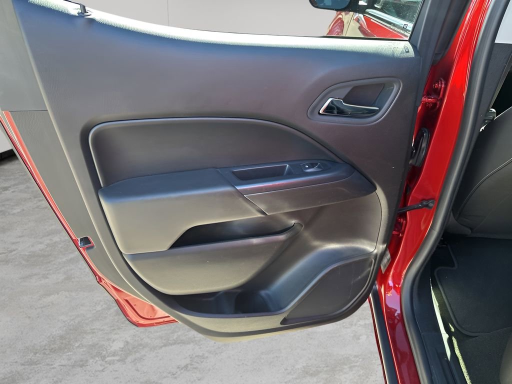 Used 2016 Chevrolet Colorado LT image 13