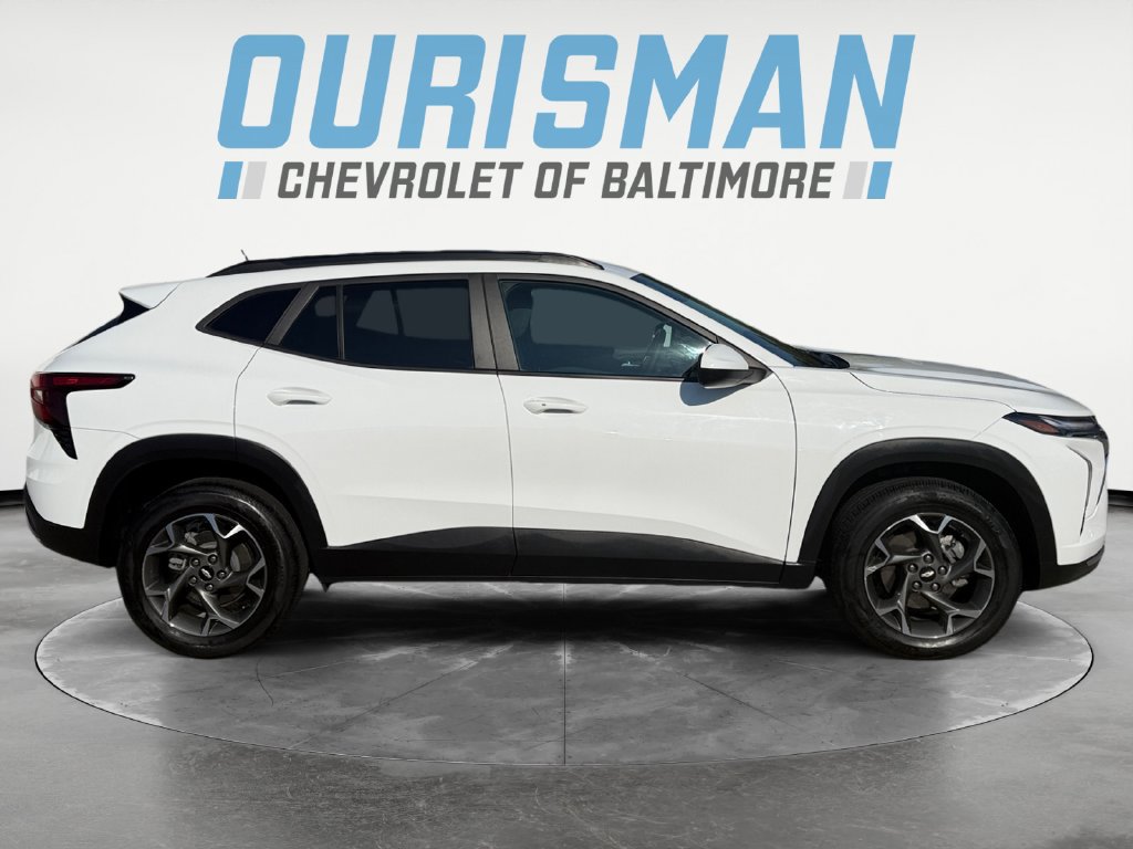Used 2024 Chevrolet Trax LT w/ LT Convenience Package FWD image 7