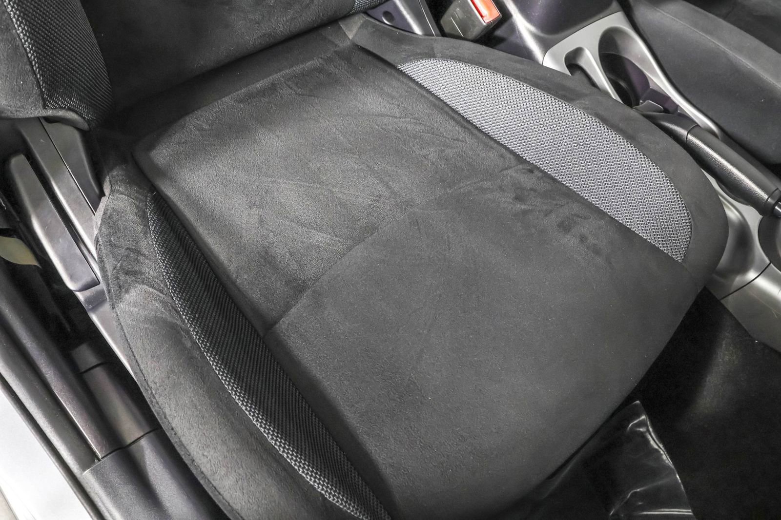 Used 2009 Mitsubishi Outlander ES image 41