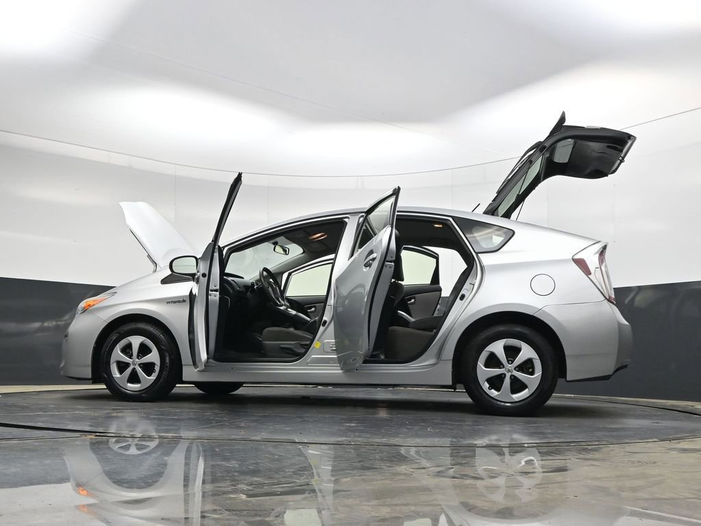 Used 2015 Toyota Prius Two image 37
