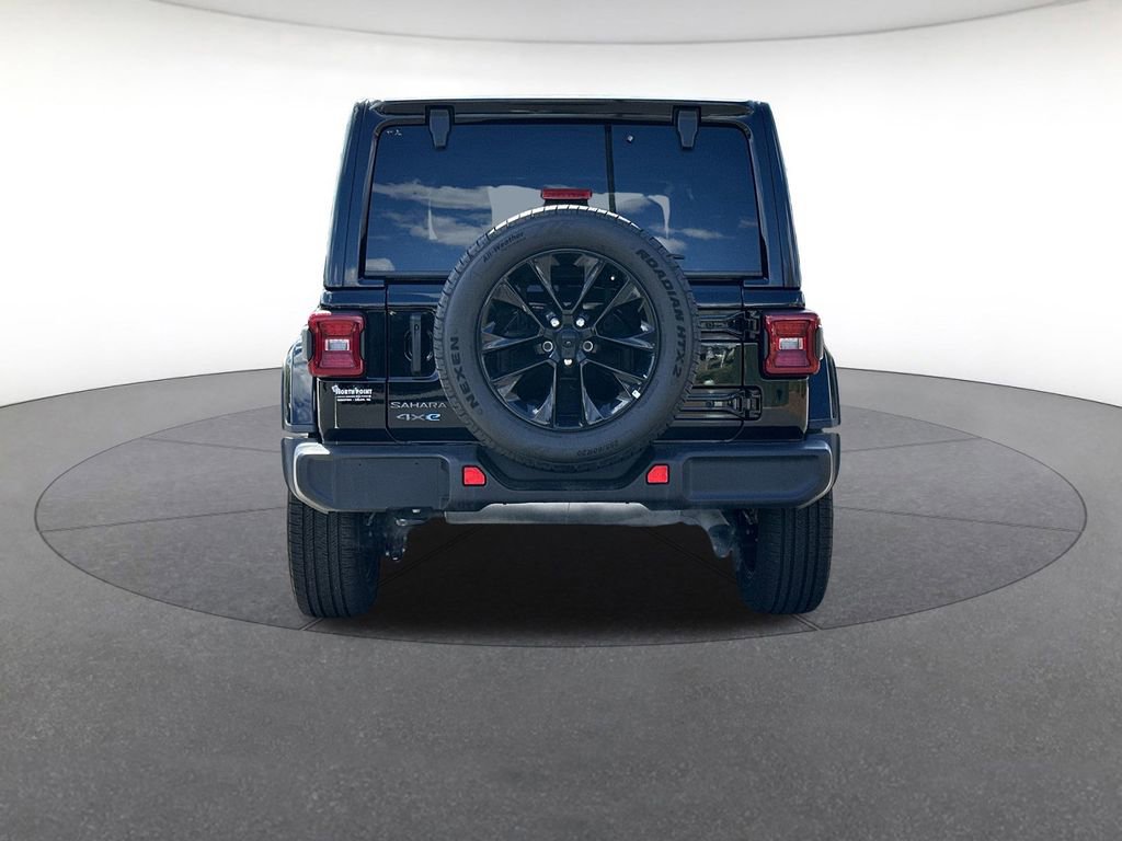 Certified 2025 Jeep Wrangler Unlimited Sahara image 4