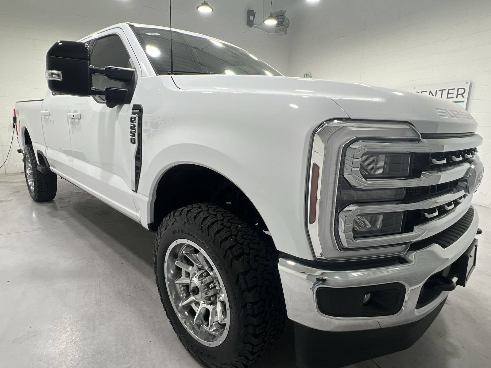 Used 2024 Ford F250 Lariat w/ FX4 Off-Road Package AWD/4WD image 2