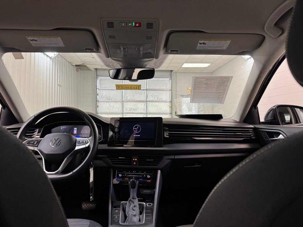 Used 2025 Volkswagen Jetta S image 19