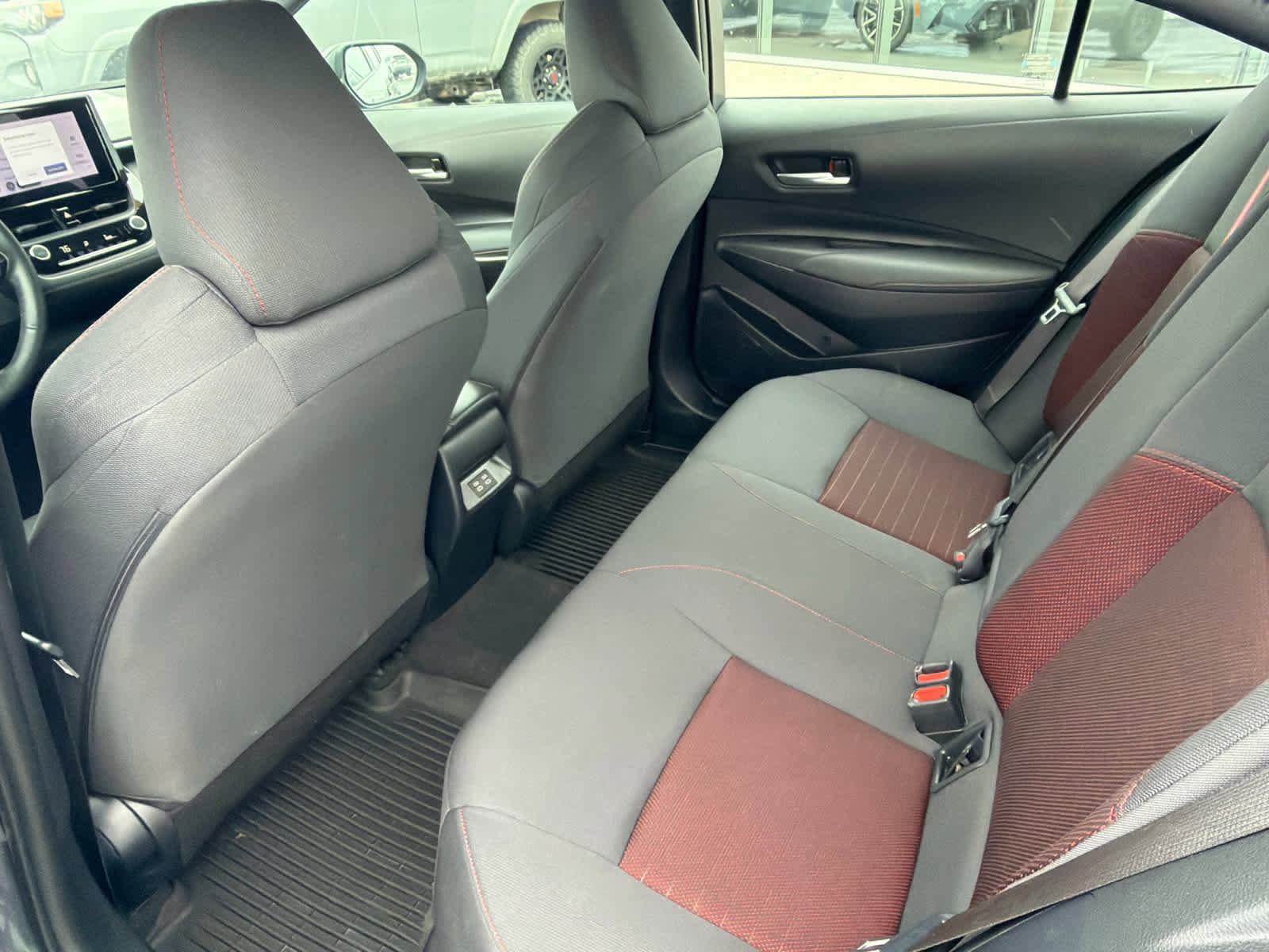 Used 2024 Toyota Corolla SE image 14