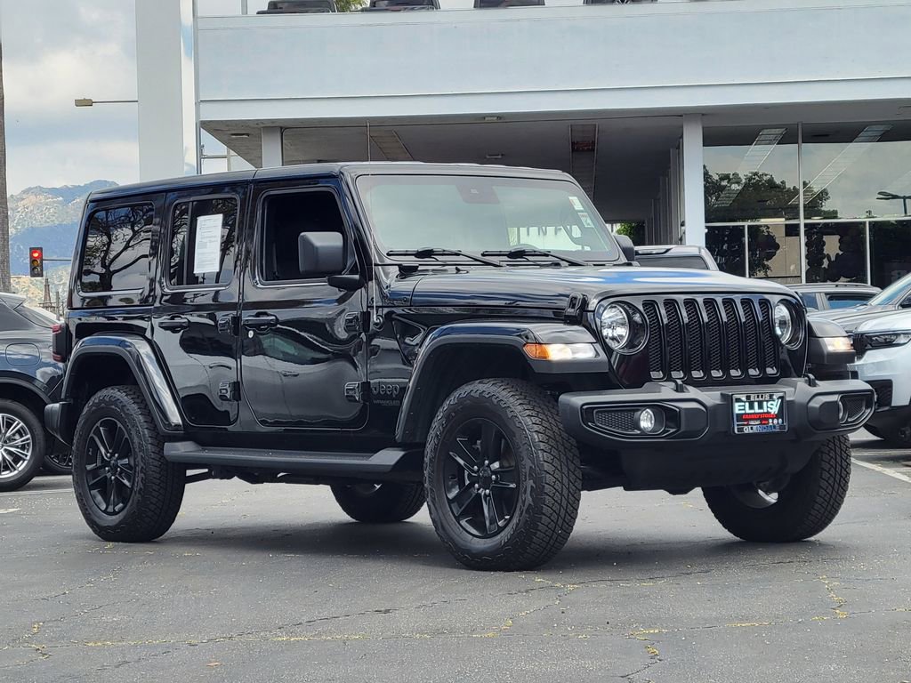 Used 2022 Jeep Wrangler Unlimited Sahara image 33