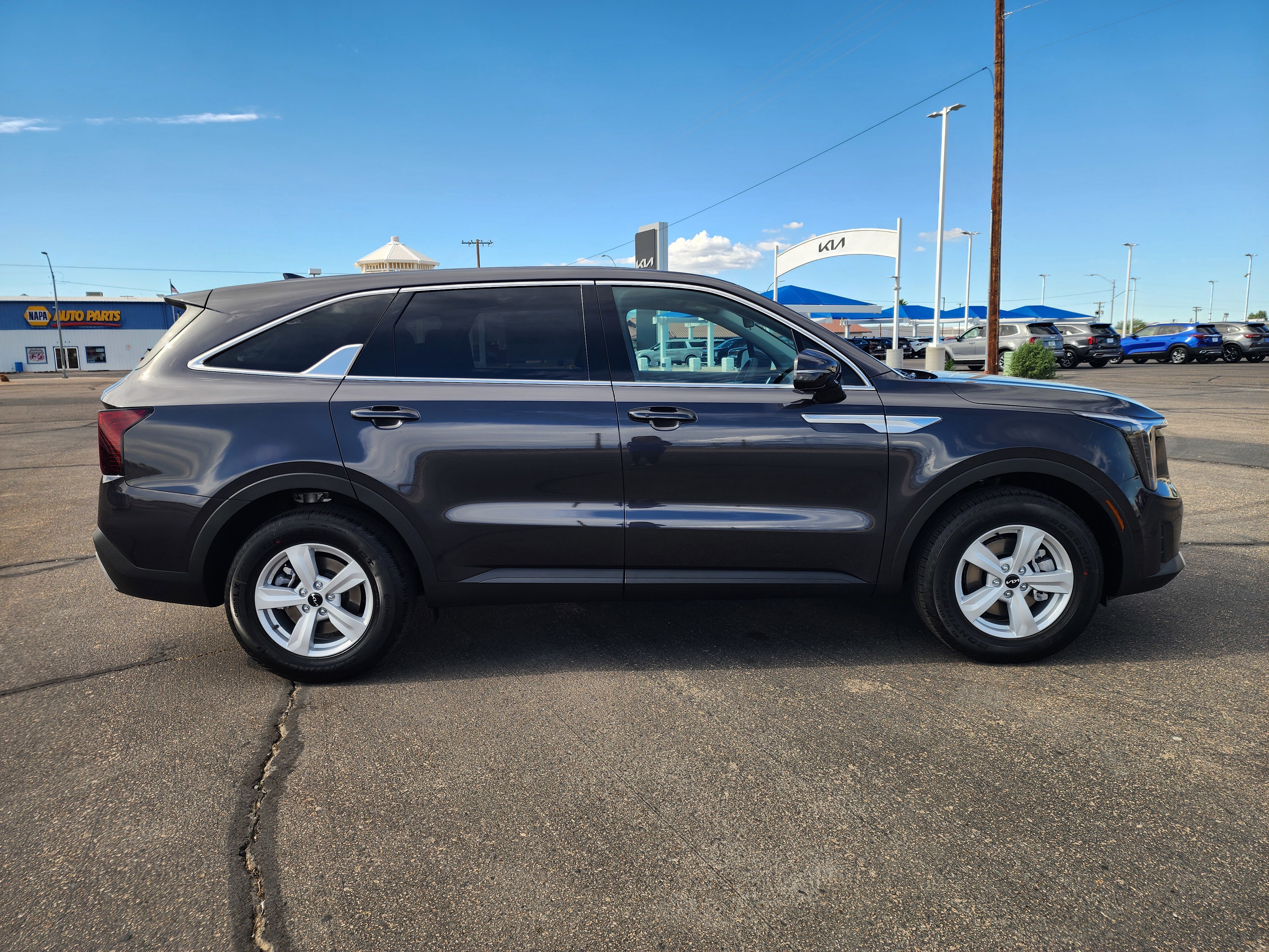 New 2026 Kia Sorento LX image 4