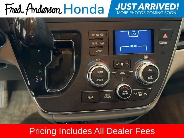 Used 2018 Toyota Sienna XLE FWD image 13