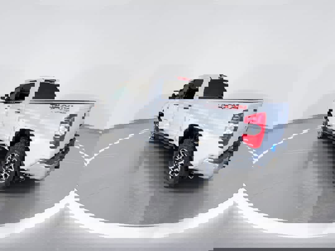 Used 2017 Toyota Tundra SR5 image 6