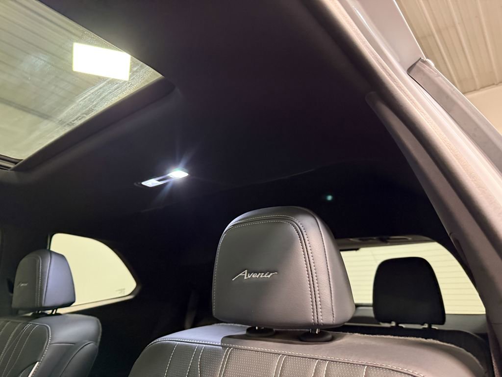 Used 2025 Buick Enclave Avenir w/ Super Cruise Package AWD/4WD image 10