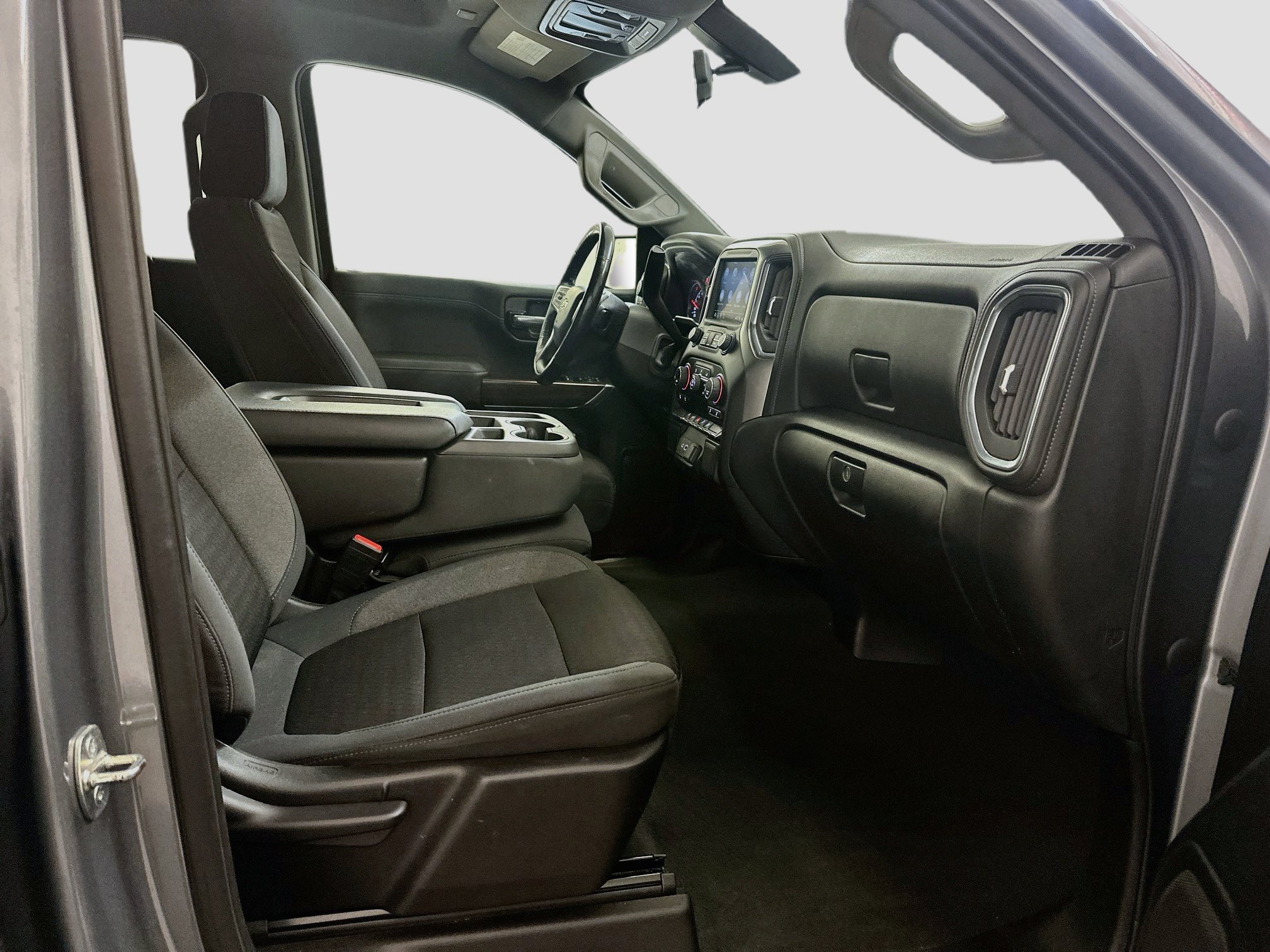 Used 2022 Chevrolet Silverado 1500 LT AWD/4WD image 32