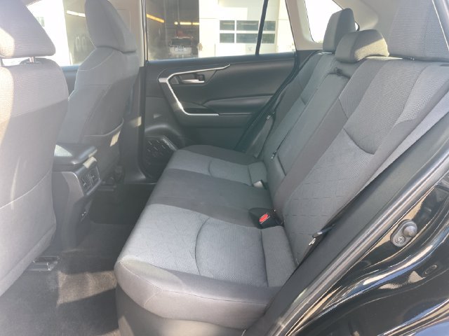 Certified 2025 Toyota RAV4 XLE AWD/4WD image 28