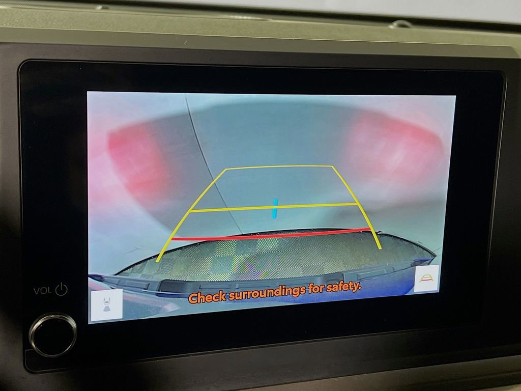 Certified 2024 Toyota Tacoma SR5 AWD/4WD image 13