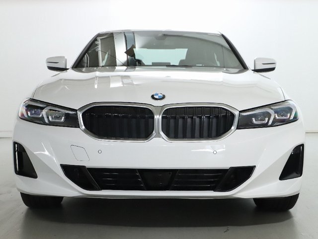 Used 2026 BMW 330i xDrive Sedan w/ Convenience Package AWD/4WD image 6