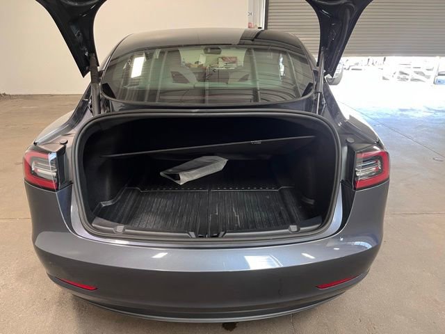Used 2023 Tesla Model 3 Standard Range image 16