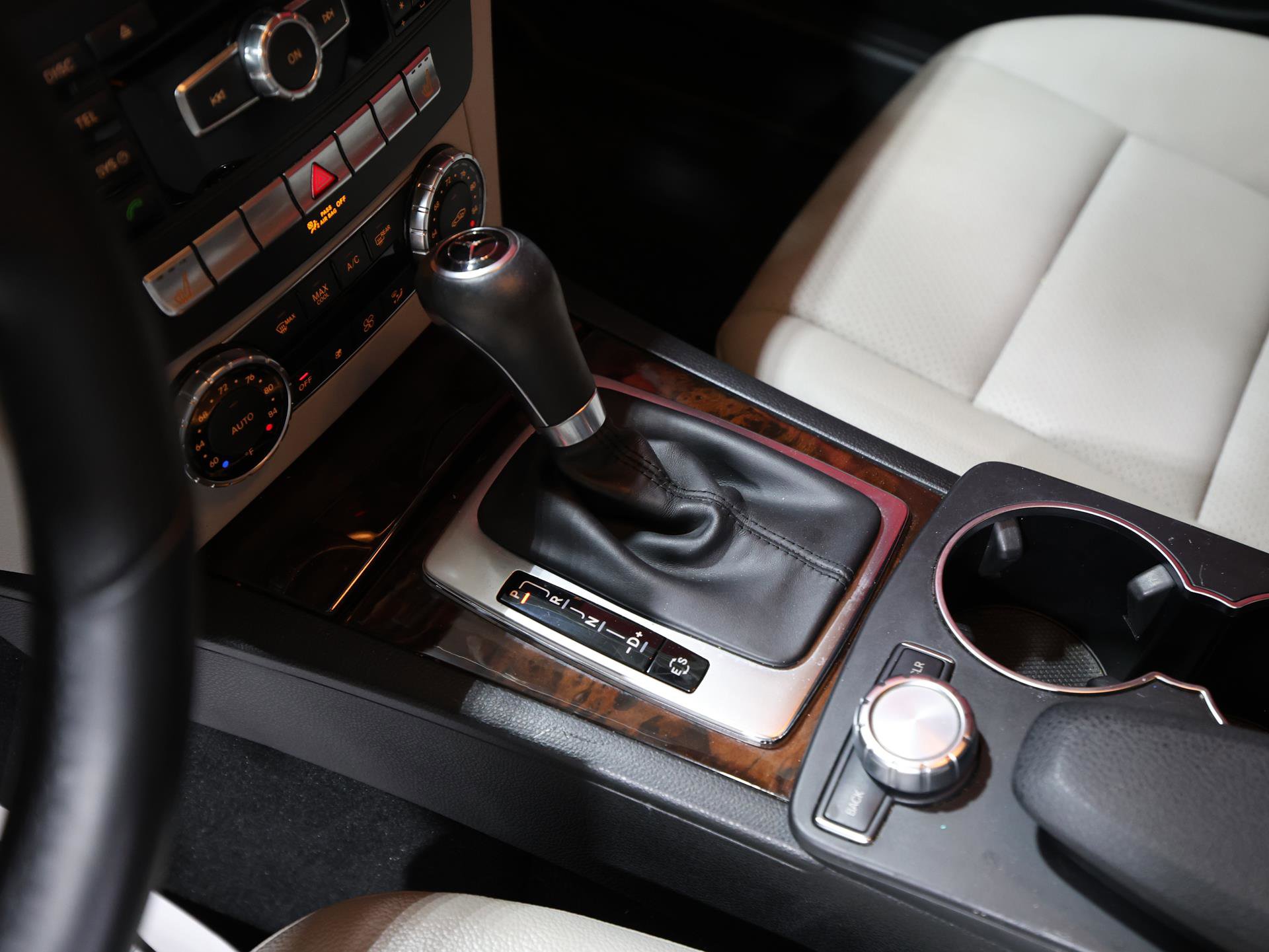 Used 2014 Mercedes-Benz C 250 Sedan image 20