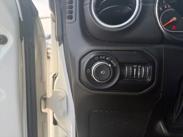 Used 2018 Jeep Wrangler Unlimited Moab w/ Quick Order Package 24M Moab image 50