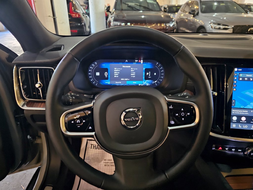 Certified 2025 Volvo V60 B5 Cross Country Ultra AWD/4WD image 20