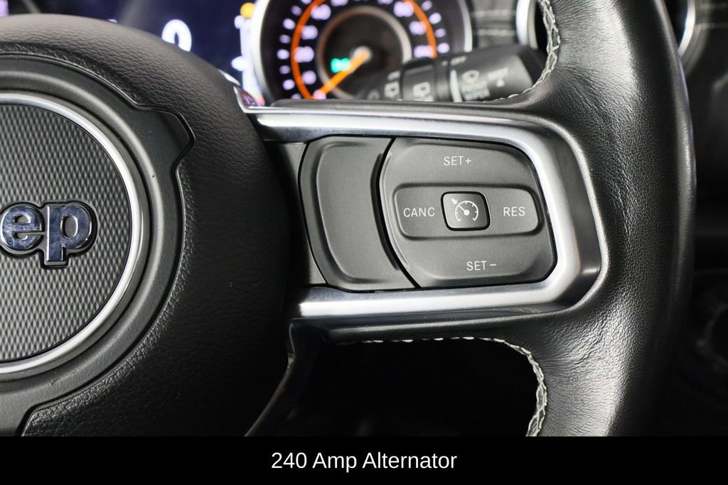 Used 2022 Jeep Wrangler Unlimited Sahara w/ Dual Top Group image 10