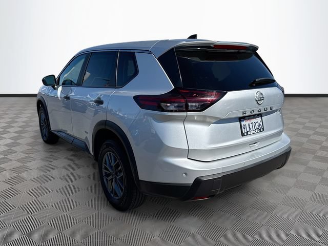 Used 2024 Nissan Rogue S FWD image 5