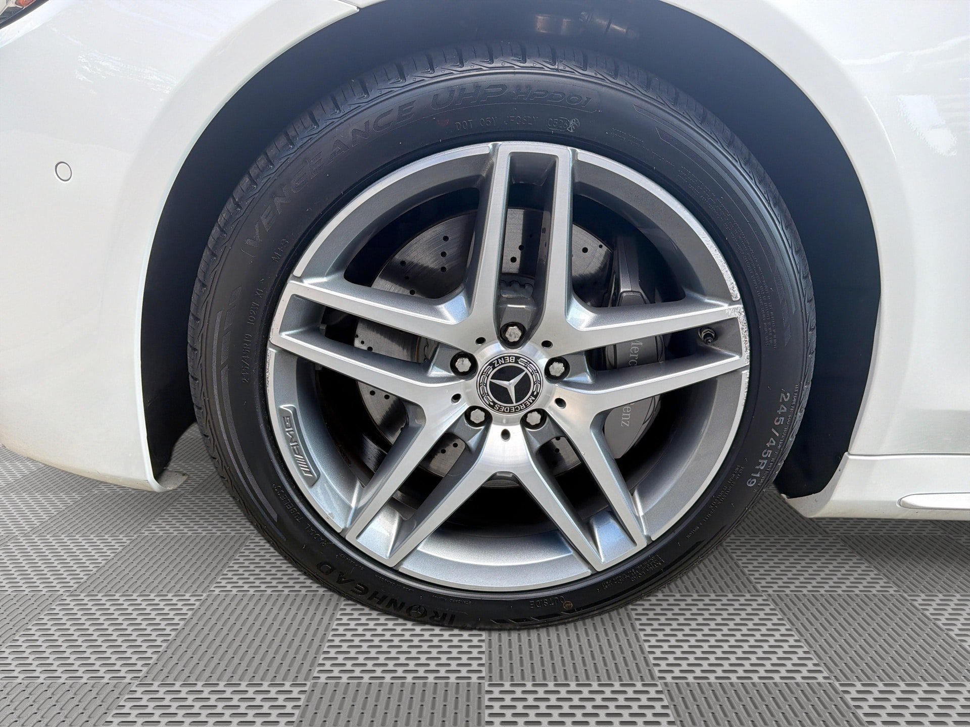 Used 2019 Mercedes-Benz S 560 4MATIC Sedan w/ AMG Line Exterior image 19