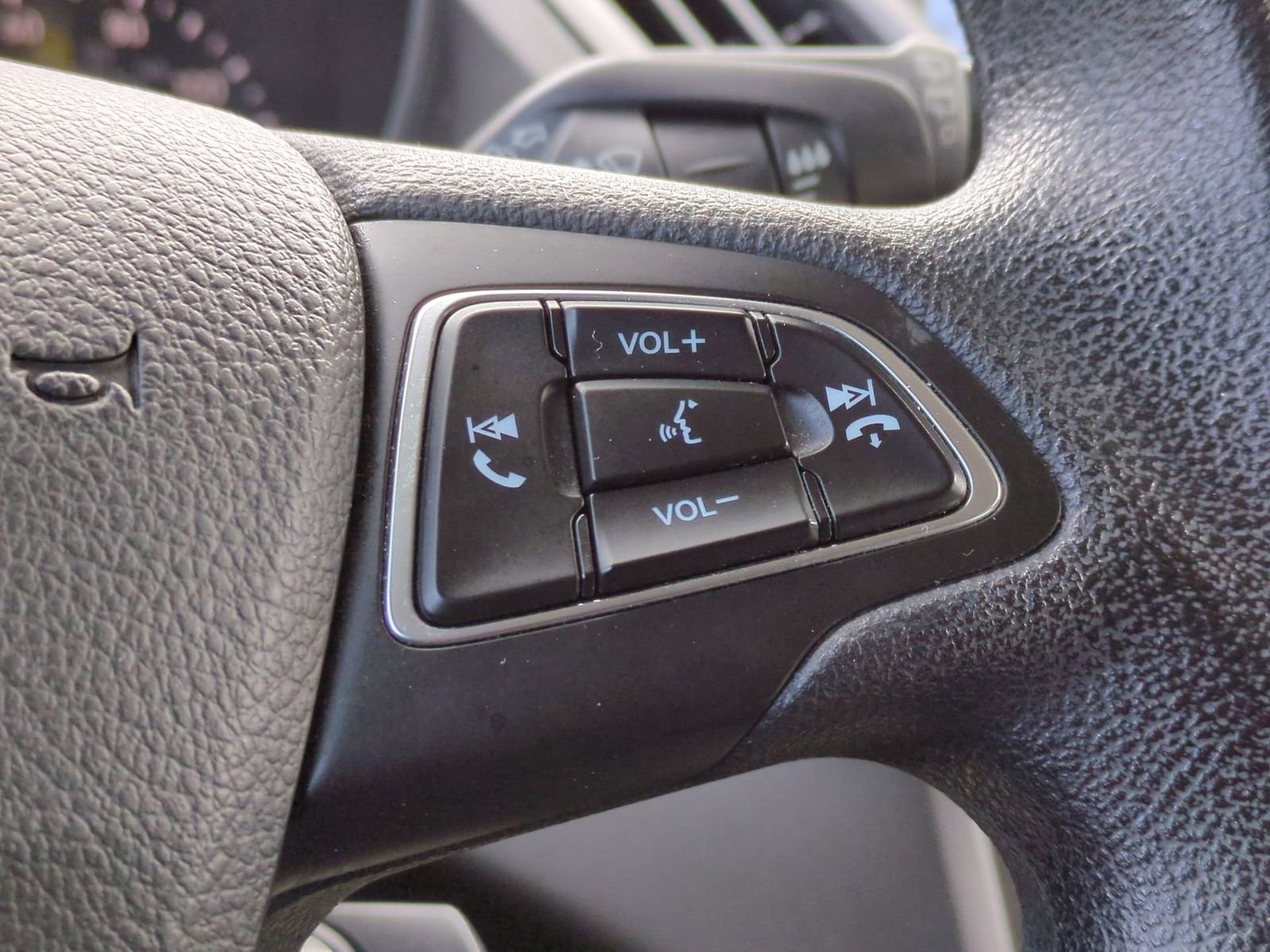 Used 2018 Ford Escape SE w/ SE Sync 3 Package image 26