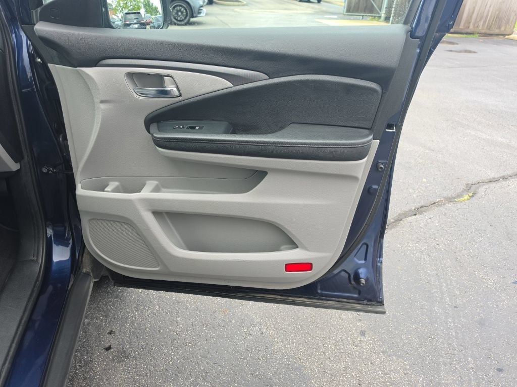 Certified 2023 Honda Ridgeline RTL image 32