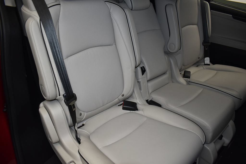 Used 2025 Honda Odyssey Touring image 34