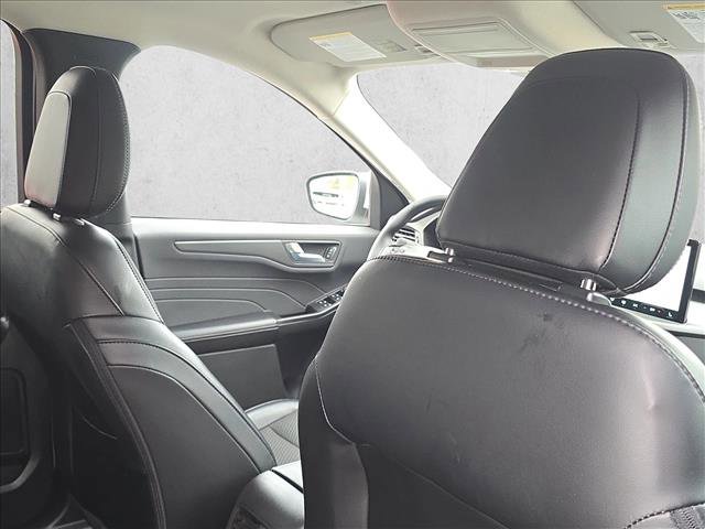Used 2024 Ford Escape SE image 20