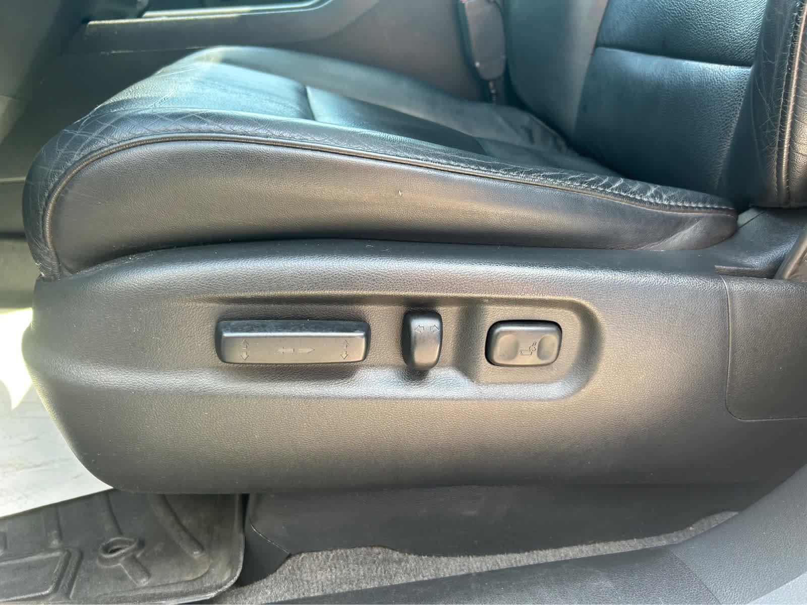 Used 2010 Honda Pilot EX-L image 9