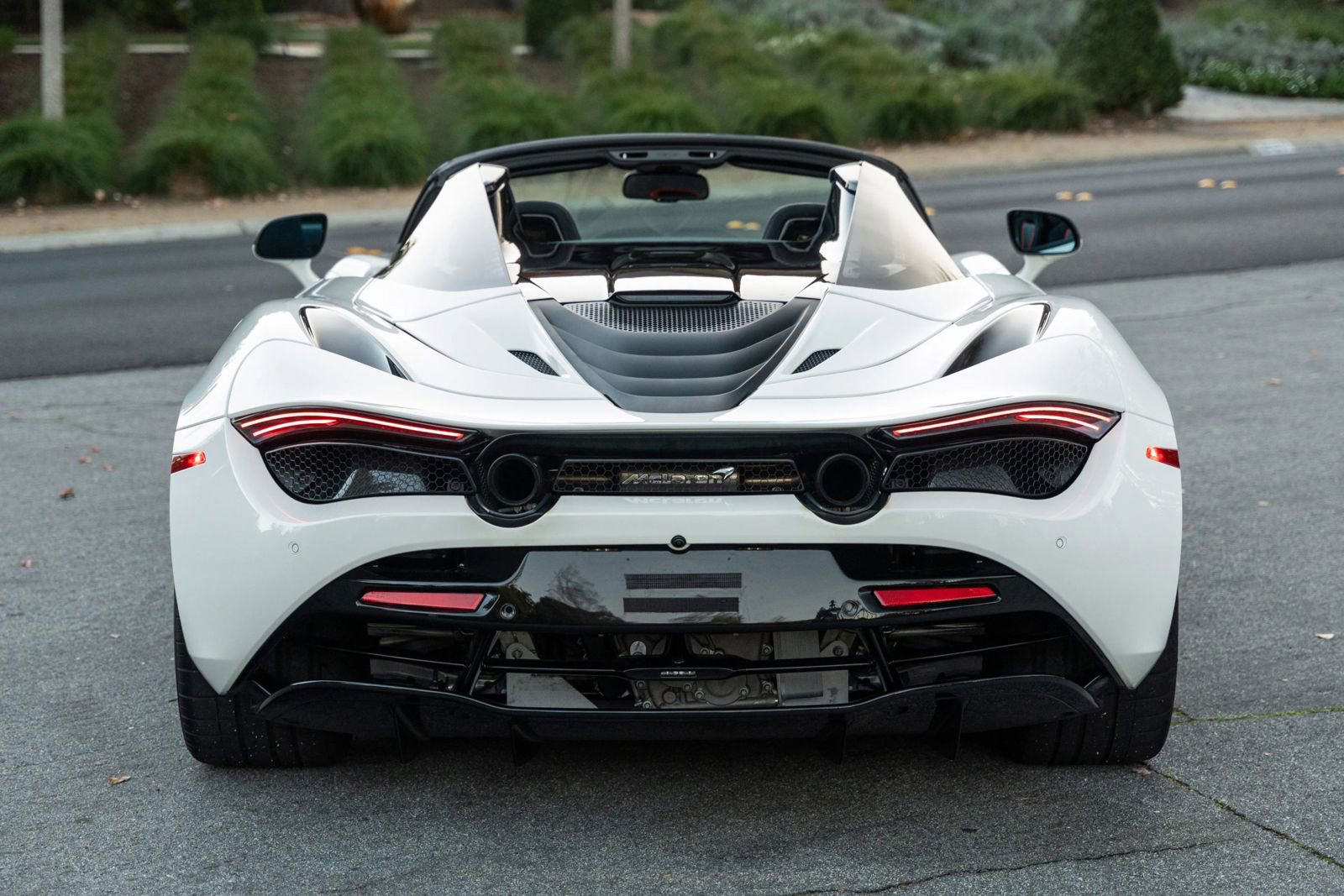 Used 2021 McLaren 720S Spider image 4