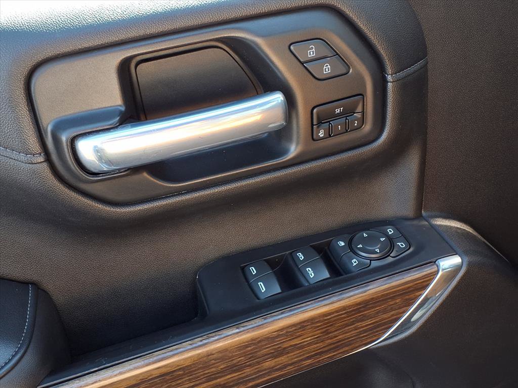 Used 2021 Chevrolet Silverado 1500 High Country w/ Technology Package image 22