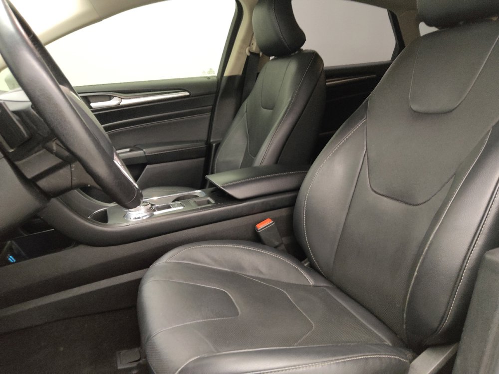 Used 2019 Ford Fusion Titanium AWD/4WD image 17